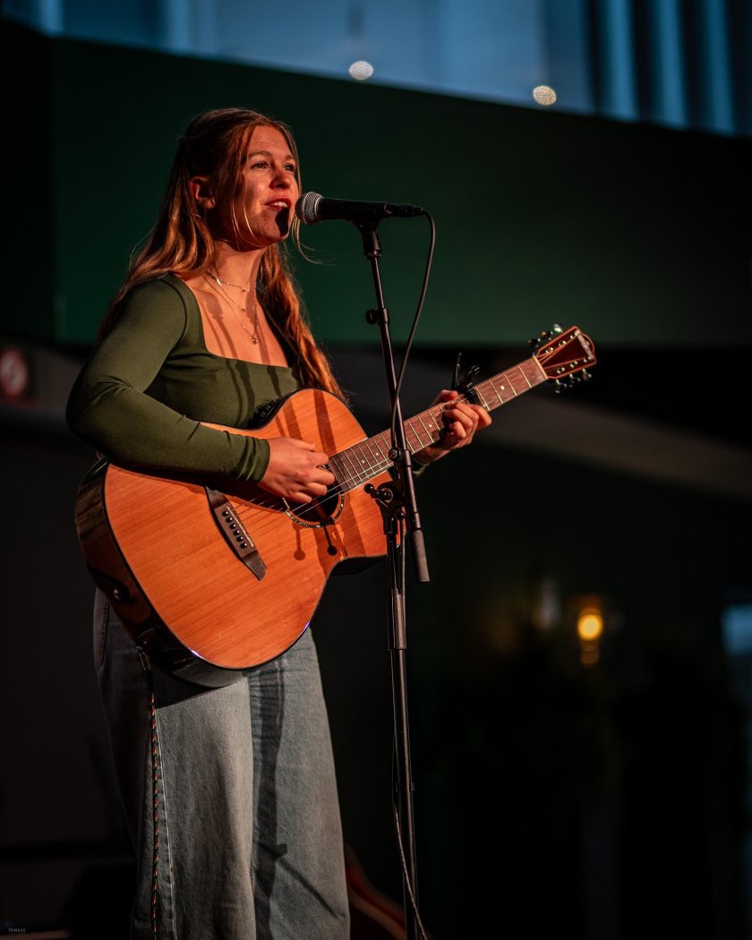 Luna bij Gitaarfestival